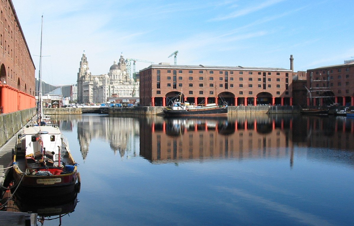  Royal Albert Dock